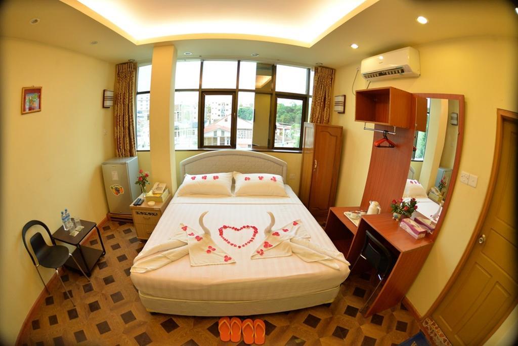 New Golden Forward Hotel Yangon Eksteriør bilde