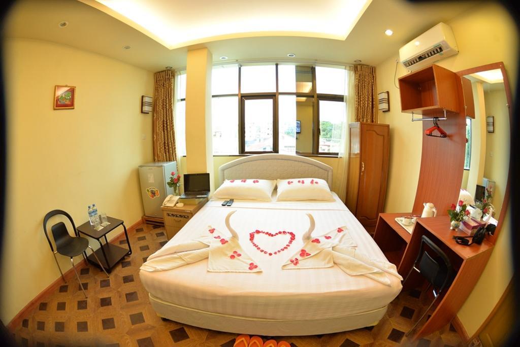 New Golden Forward Hotel Yangon Eksteriør bilde