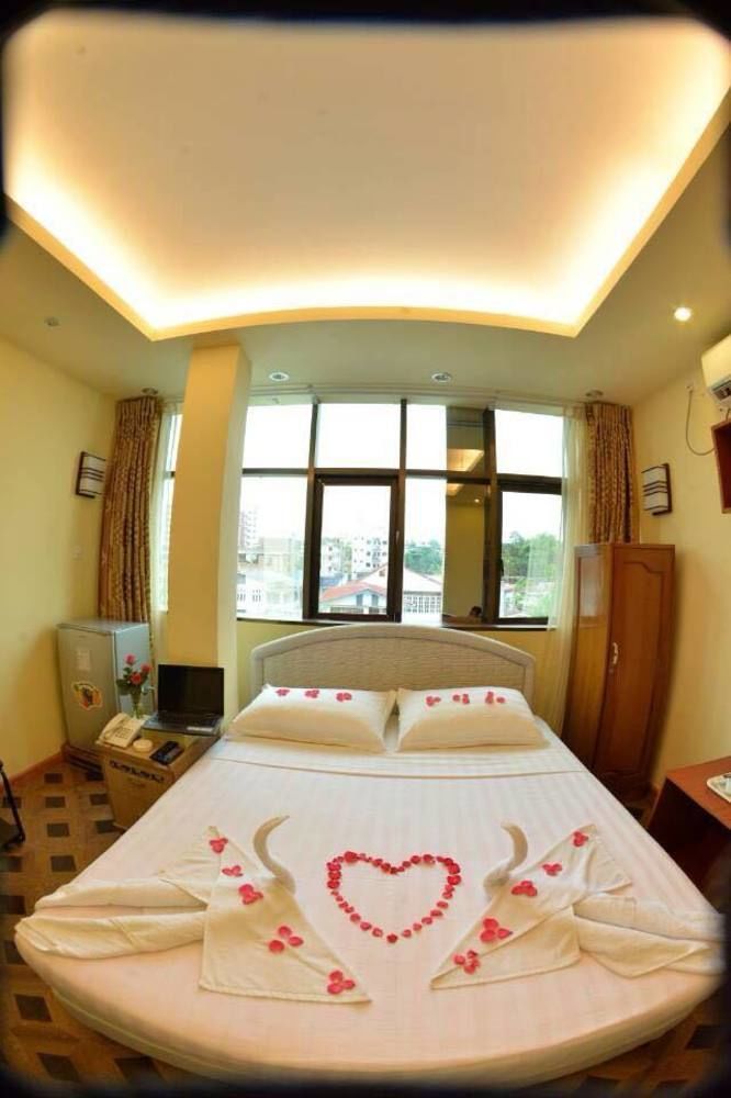 New Golden Forward Hotel Yangon Eksteriør bilde