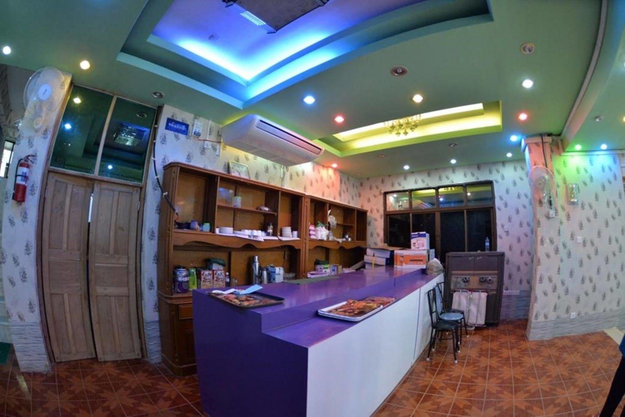 New Golden Forward Hotel Yangon Eksteriør bilde