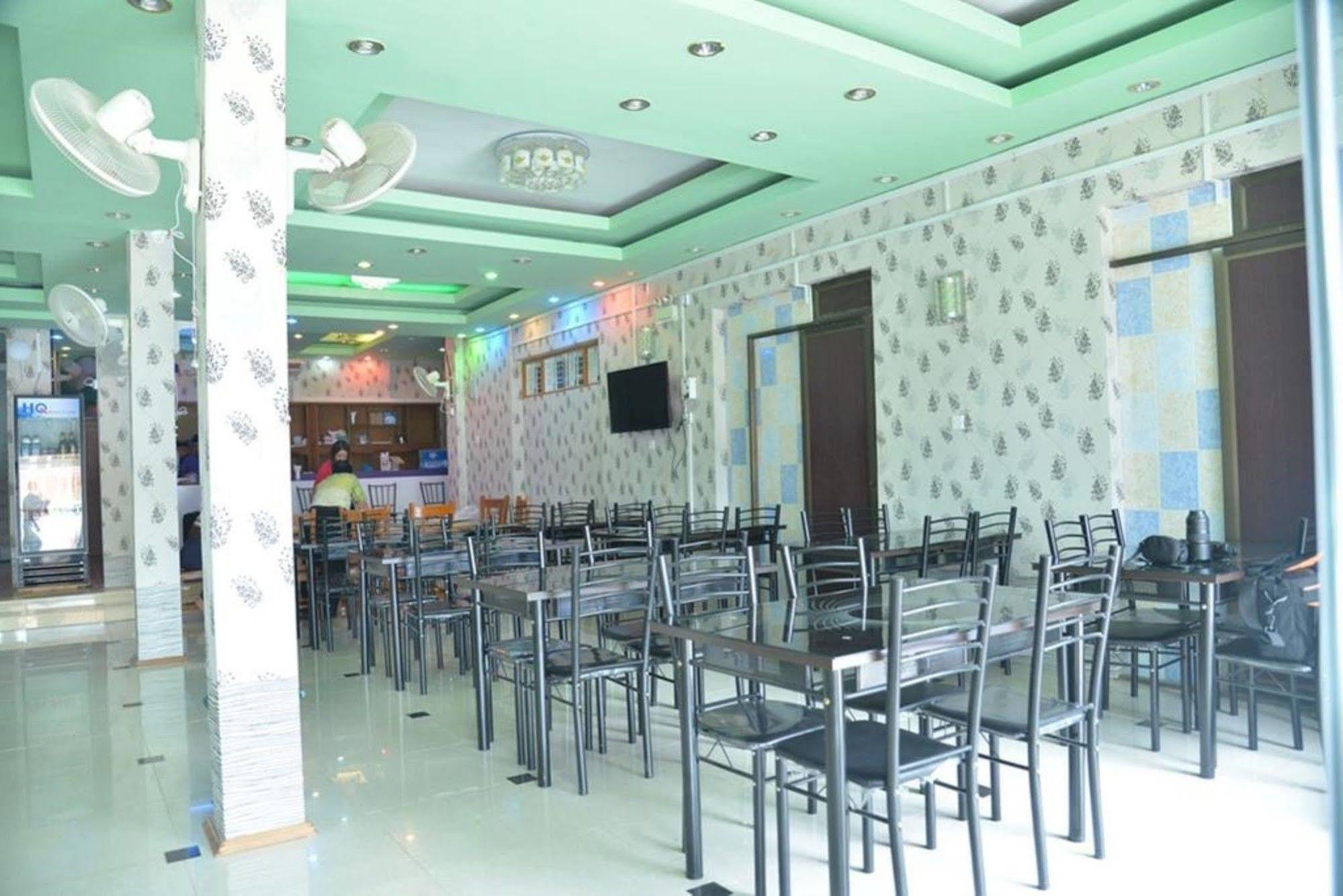 New Golden Forward Hotel Yangon Eksteriør bilde